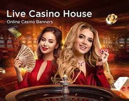 Mode free spins dengan multiplier di Wolf Gold